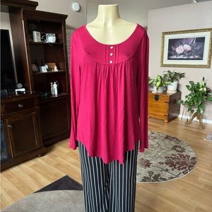 CPOKRTWSO red long sleeve scoop neckline blouse-size L-NWT